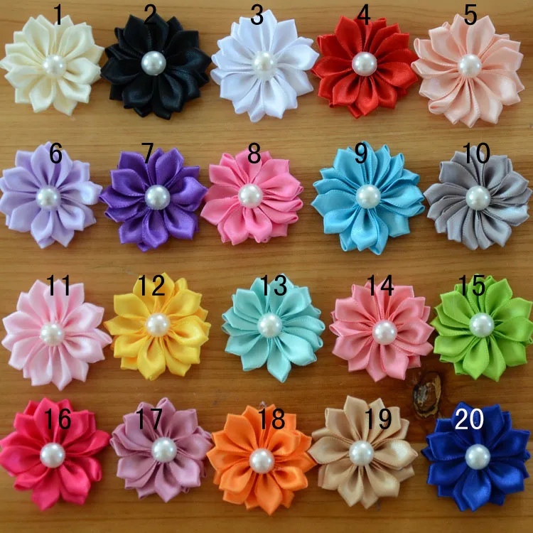 200 stks/partij, Mini satijnen stof bloem met parel centrum-Petite satin bloemen