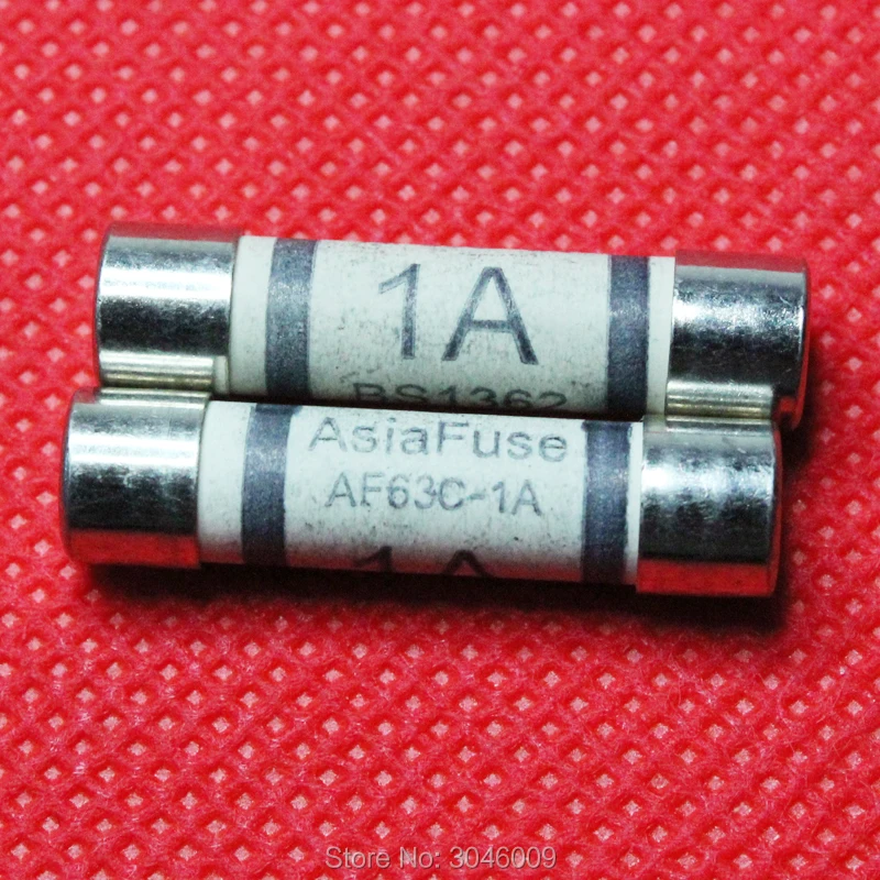UNI-T UT61A/UT61B/UT61C/UT61C/UT61D/UT61E Multimetro Digitale Speciale Fusibili, Fusibili, fusibile di corrente, 1A/240V e 10A/240V