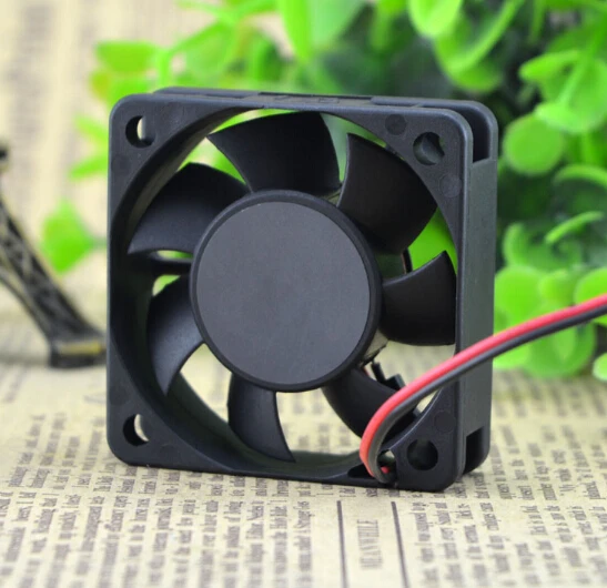 

The original GM1205PHVX-A 50*50*15 12V 1.9W 2 lines hydraulic server fan