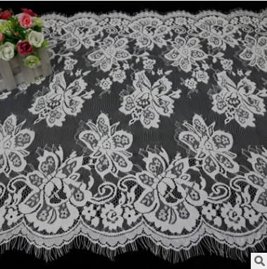 2018 Latest high quality french lace lace wedding lace fabric 55 * 300 CM / piece free shipping Black/white lace wedding dress