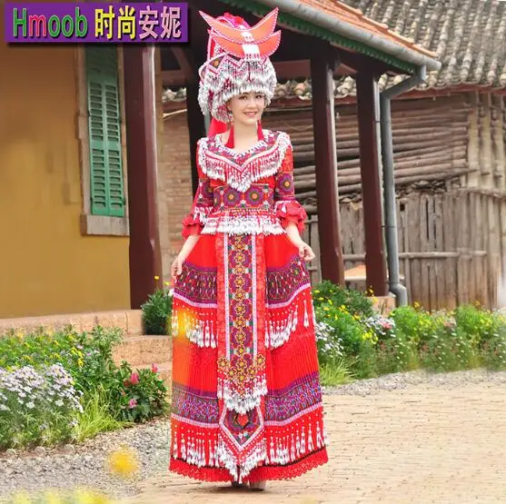 Luxury Chinese Miao Dress Wedding Minority Yunnan Wenshan Pleated Dress Hmongb Suit Beaded Stage wOMEN