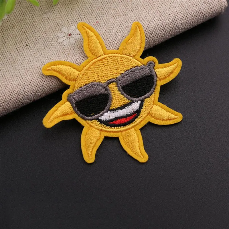 

10PCS Cheap Kids Clothes DIY Patch Glass Sun sew applique Embroidered Iron On Patches Dress Jacket Jeans Stickers Clothes
