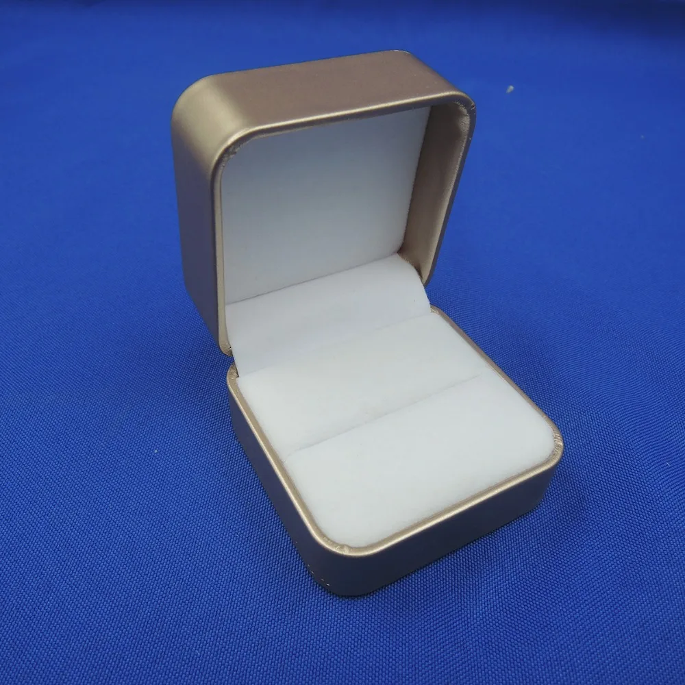 High Quality  Beige Color Square Pu leather Box For ring Jewelry Gift Boxes Packaging