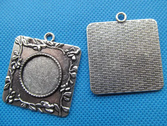 

50pcs Antique Silver/Antique Bronze Square Flower Base Setting Bezel Tray Bezel Pendant Charm,fit 20mm Round Cabochon/Cameo