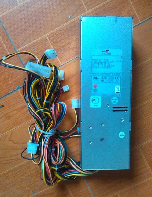 

EMACS Zippy P2W-6700P (ROHS) B000300020 Server Power Supply 700W