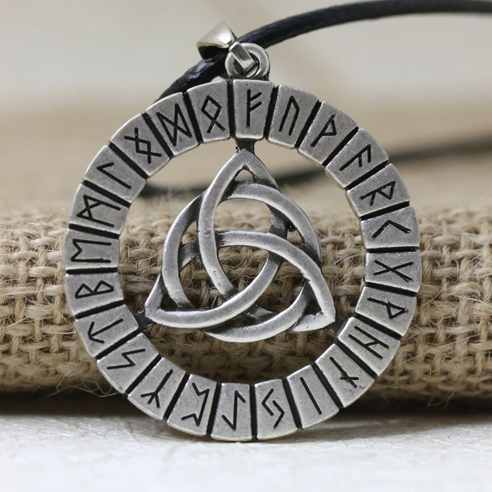 

10pcs Norse Viking Necklace For Men Knot Irish Triquetra Lucky Love Pendant Original Amulet Necklace Talisman