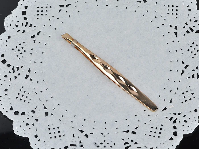 Makeup Tweezers Beauty Tool Eyebrow Tweezer Slant Tip For False Eyelashes Hair Remover Clip Facial Face Nose Make Up Forcep Sale