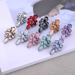 LUBOV 2018 New Elegant Women Piercing Earrings Classic Flower Design Retro Crystal Stud Earrings Fashion Jewelry For Christmas