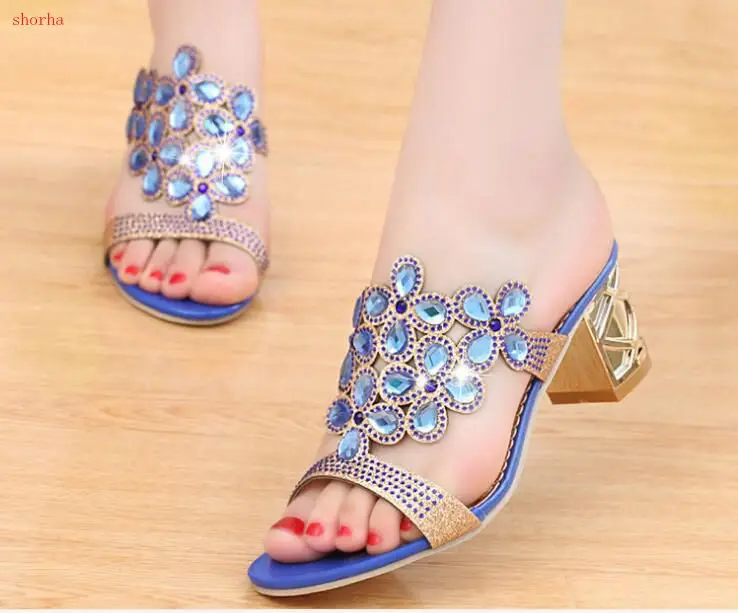 

New Fashion classic Sandals Women Ladies Slides Women Slippers Sandals Summer Crystal Shoes Peep Toe Middle Heels shoes