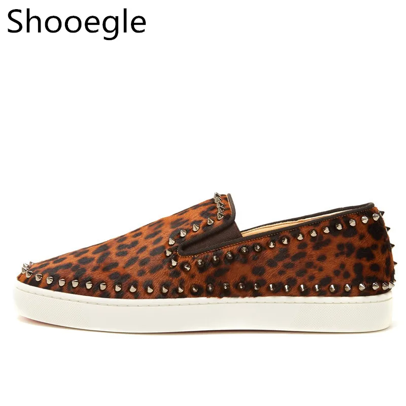 

Brown Leopard Print Men Casual Shoes Rivets Stud Boys Flats Handmade Driving hombre Shoes slip on Business Dress shoes