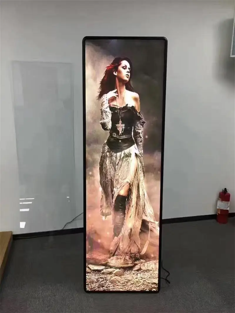 P2.5 indoor LED advertising machine Magnetic, screw universal Display size 640*1920mm store posters screen, led wall player