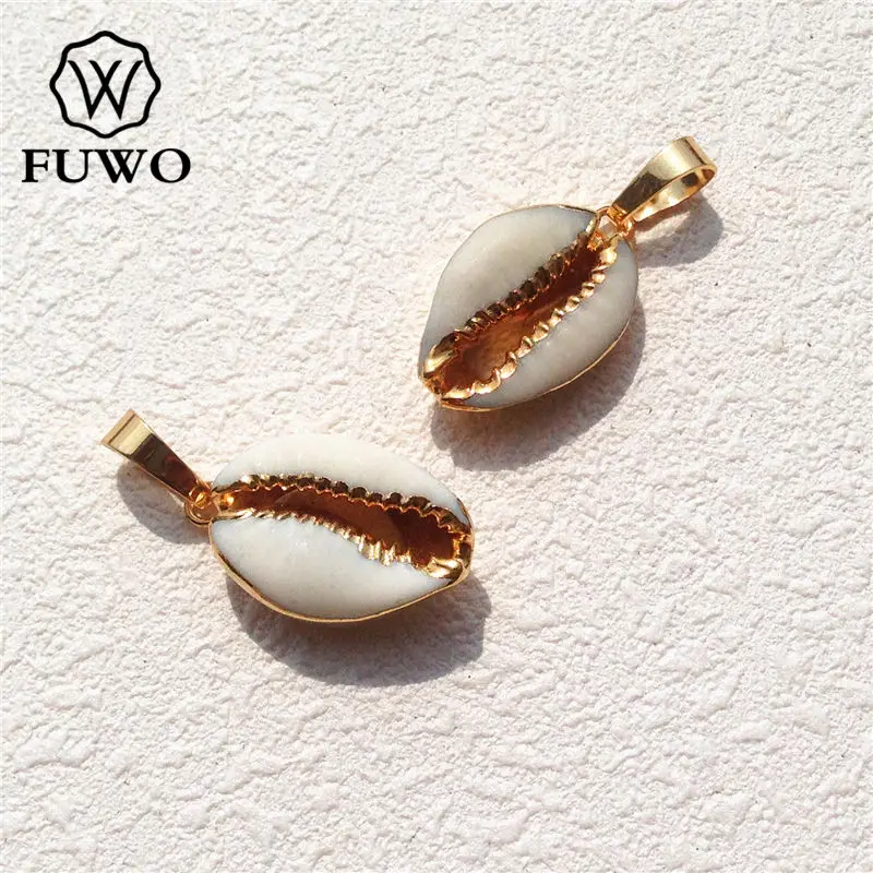 FUWO Natural Cowrie Shell Gold Dipped Pendants High Quality Golden Plated Tiny Shell Jewelry Supplies Wholesale PD540