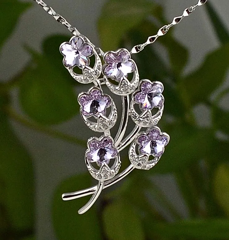 

Подвеска с кристаллами из серебра 925 пробы, с фианитами, с розой 34 мм, 3,6 г, PE37020