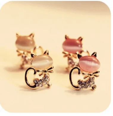 New Fashion Crystal Eyes Cat Earring Cute Fine Black Kitten Animal Brincos Jewelry Piercing Ear Stud Earrings For Women Girl