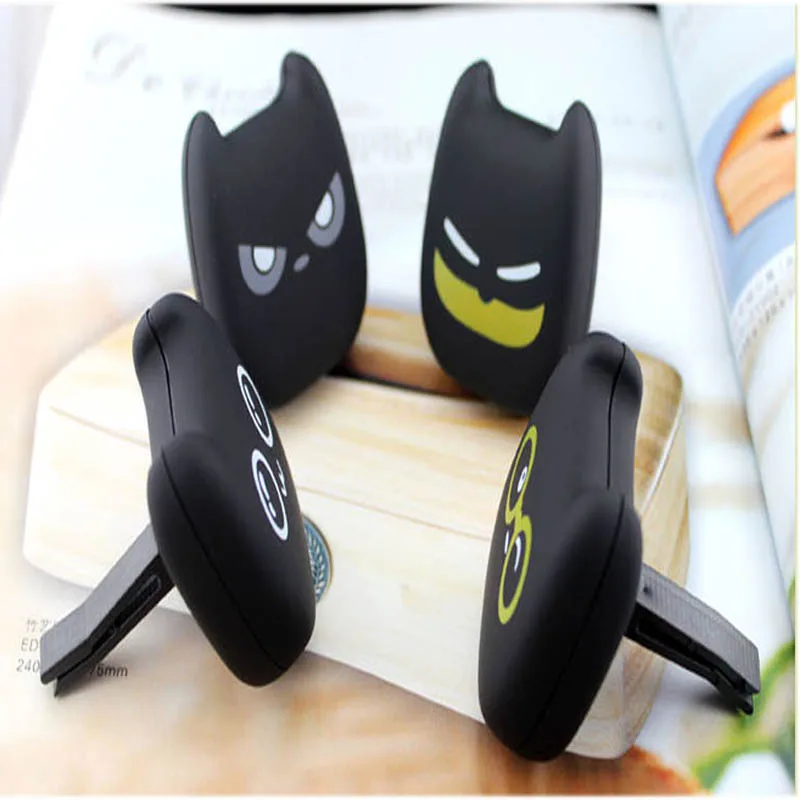 2pcs/Pack Car AC Air Vent Clip Air Freshener Solid Perfume Cartoon Design Car Perfume Clip Vent Clip Interior Accessories