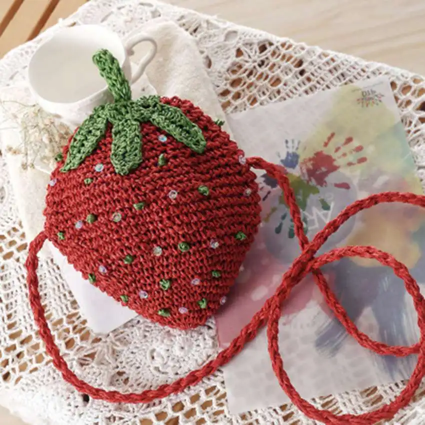 College Wind Strawberry Messenger Handmade Woven Bag Shoulder Cute kawaii straw bag Summer Holiday Beach bag