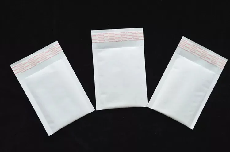 White kraft Bubble Mail Envelope Bag Bubble Postage Packing Envelope Packing Transportation Bags 12*17.5cm