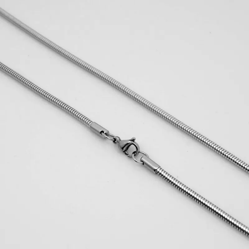 مجوهرات رجالية من الفولاذ المقاوم للصدأ ، سلسلة بيضاء طويلة على شكل ثعبان ، مجوهرات عصرية ، لا تتلاشى ، 50/60/70 سم