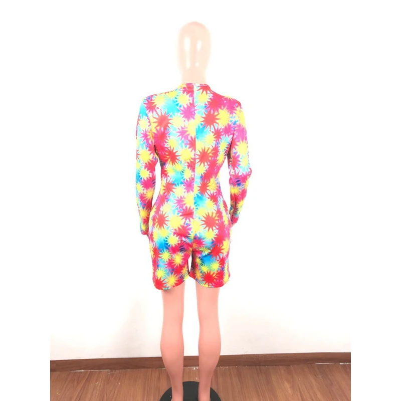 Tie Dye พิมพ์เซ็กซี่สั้น Playsuit สำหรับผู้หญิงลึก V คอยาวแขนยาวกางเกงขาสั้น Romper Night Club Party Playsuits Casual bodysuits