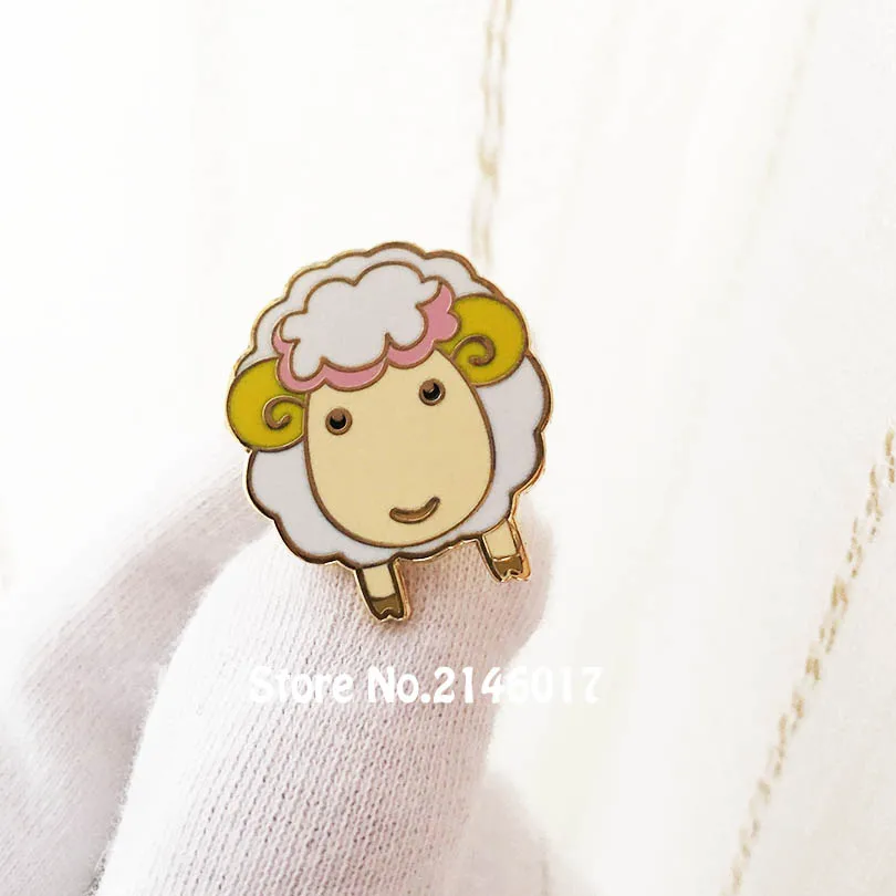 

10pcs Wholesale Hard Enamel Sheep Pins Metal Craft Gift Ram Lovely Animal Goat Brooch Custom Made Cute Alpaca Lapel Pin Badge