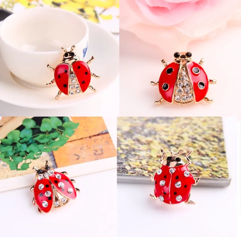 new Fashion ladybird Brooch size 21*24mm Rhinestone and Alloy Electroplating craft ladybug child Pins brooch