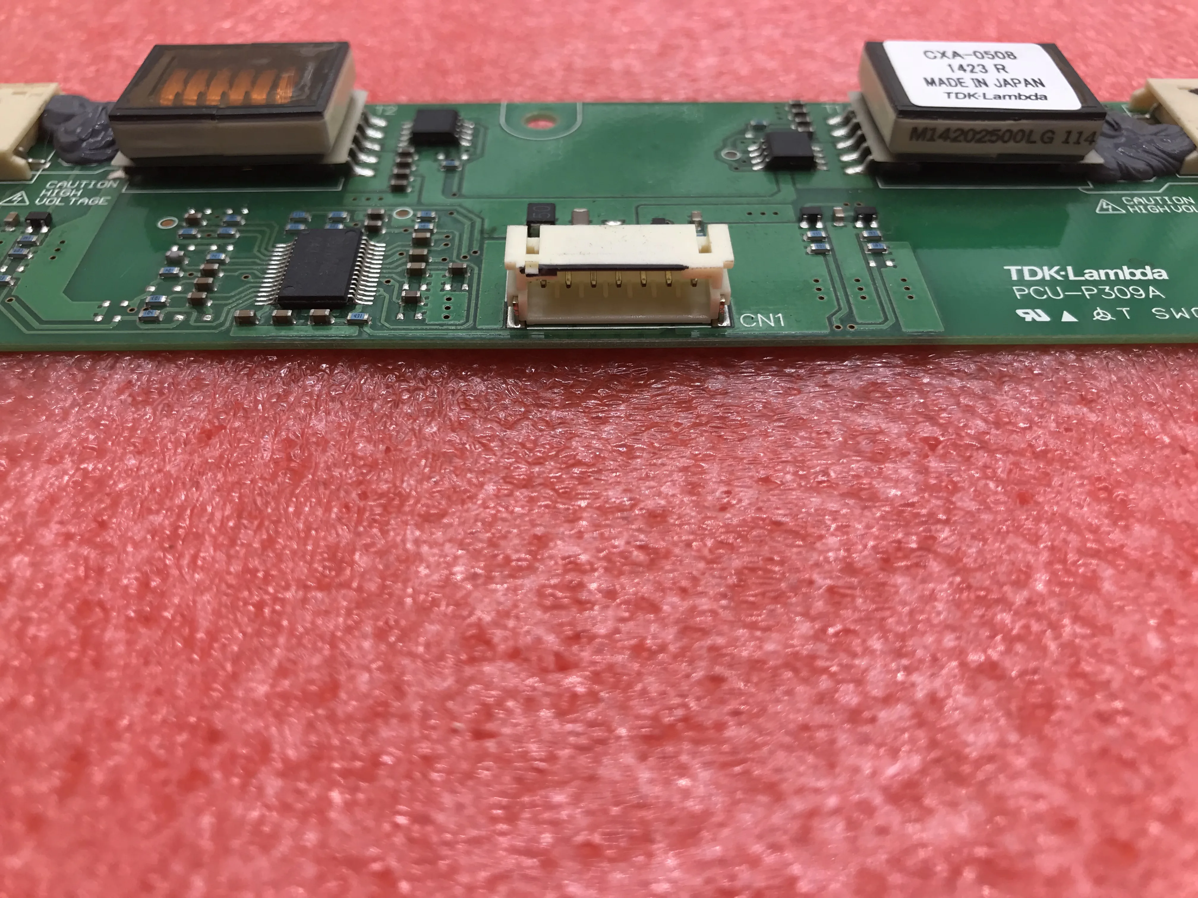 Onduleur LCD CXA-0508 PCU-P309A, testé avant l'expédition