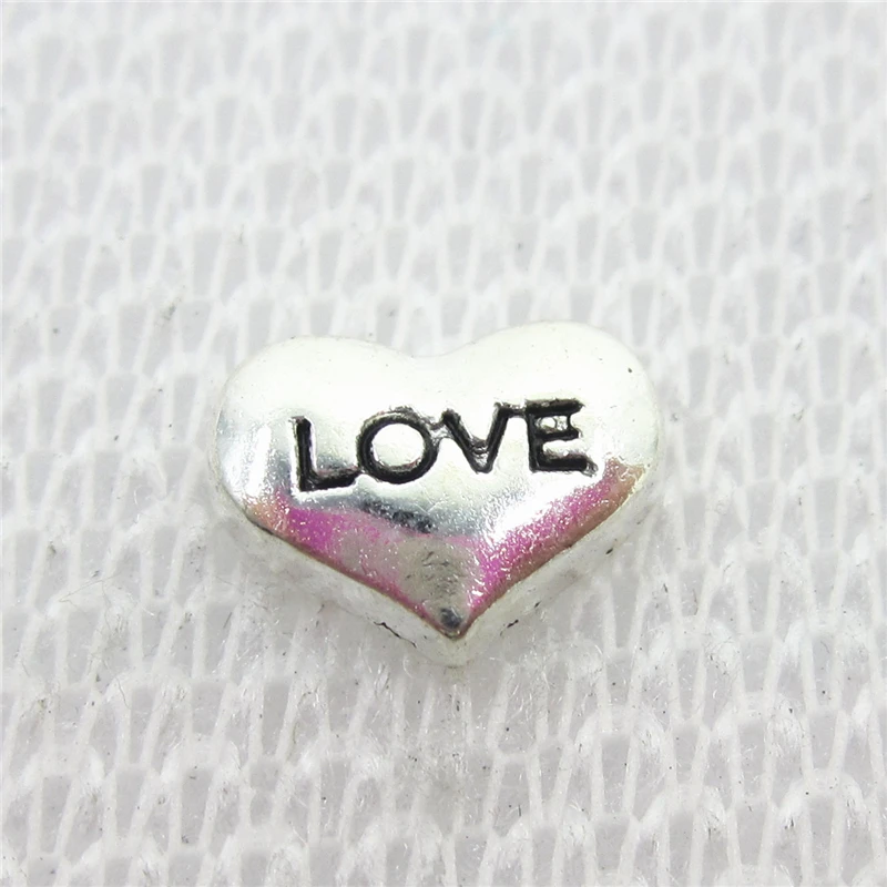 

Wholesale 50pcs/lot Silver Love Heart Floating Charms Living Glass Memory Floating Lockets DIY Jewelry Charms