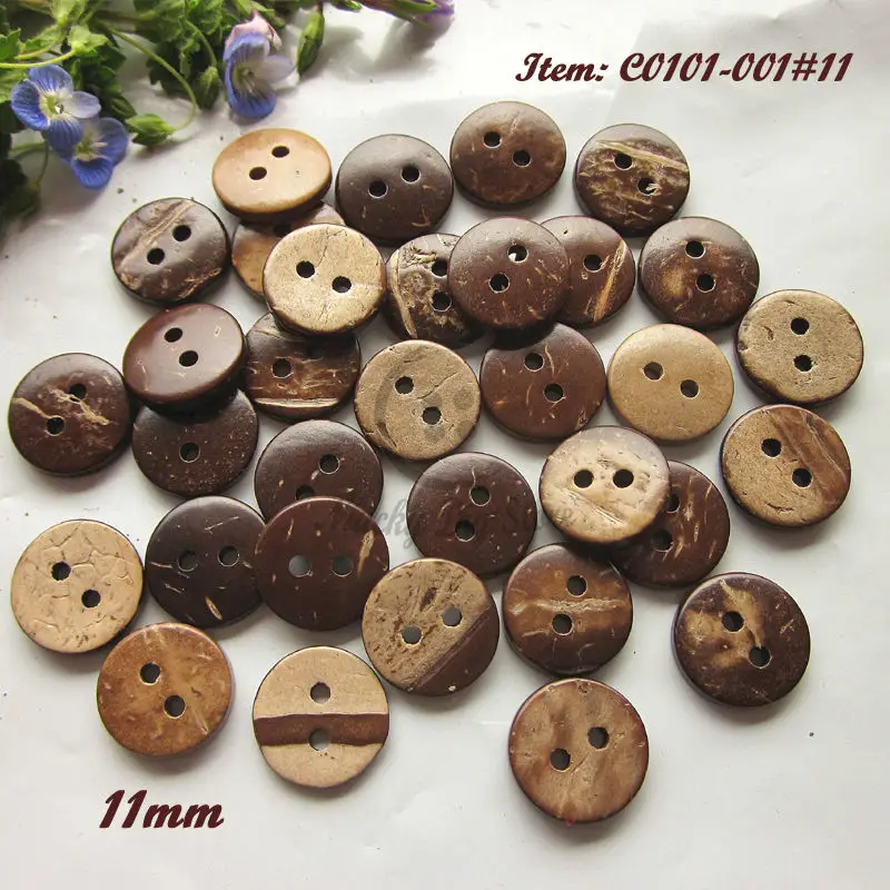 100pcs 10mm / 11mm / 12mm 2 holes Félkegyelmű Kókuszdió Szállodai küldönc számára Megvarr kézműves scrapbooking decorativa accessor Megvarr Eszközök