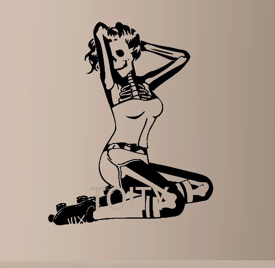 Skeleton Roller Girl Wall Sticker Roller Derby Vinyl Decal Dorm Bar Teen Room Home Interior Art Decor Mural