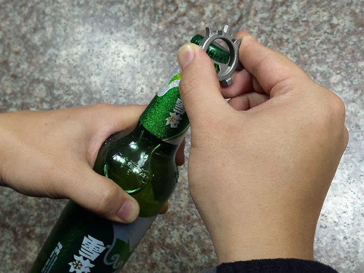 10PCS Multifunctional Gear Outdoor Octopus Shape Keychain Screwdriver Repair Tools 12 Function Kits Self Defense Selfdefense