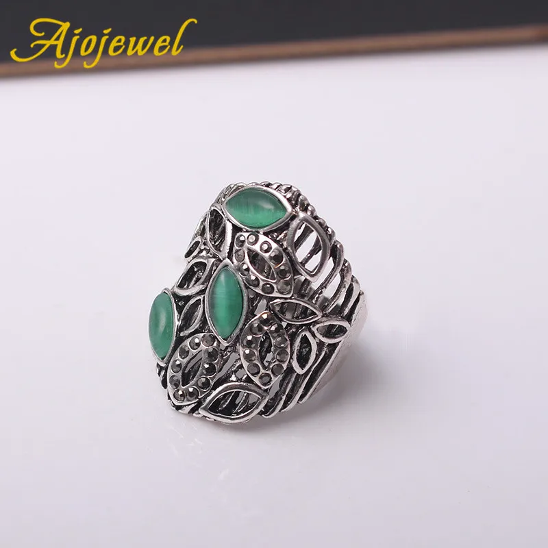 Ajojewel Hollow Plant Leave Vintage Rings Green Stone Woman Jewelry Retro Accessories