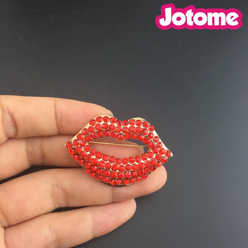 50pcs a lot  Sparkling Red Crystal Pave Set Lips Brooch In Gold Tone Metal, Women Jewelry Sweater Shawl Scarf Buckle