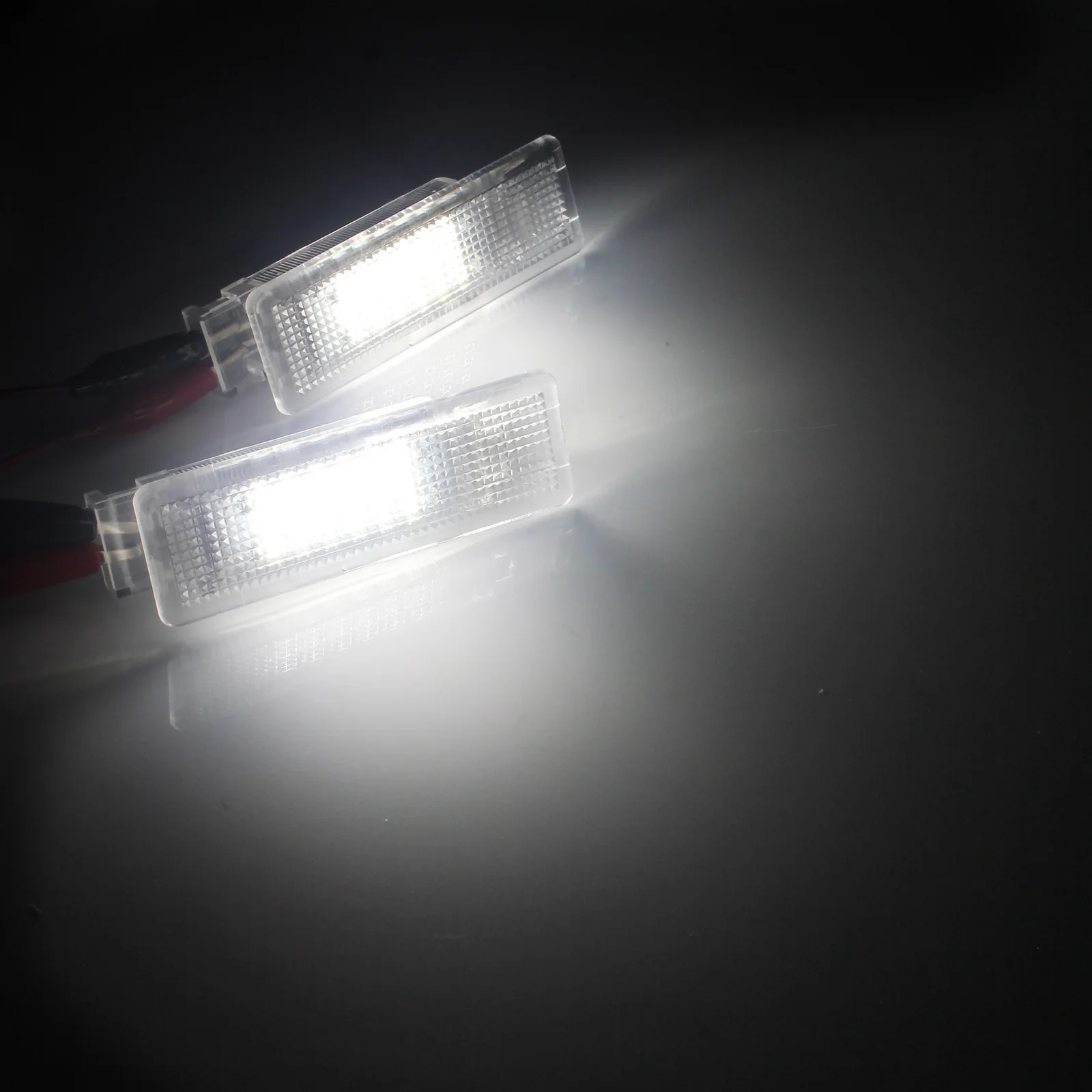 ANGRONG 2x LED bagażnik bagażnika wewnętrzna lampka do VW Transporter T5 Caddy Eos Golf Passat CC Scirocco Jetta Beetle