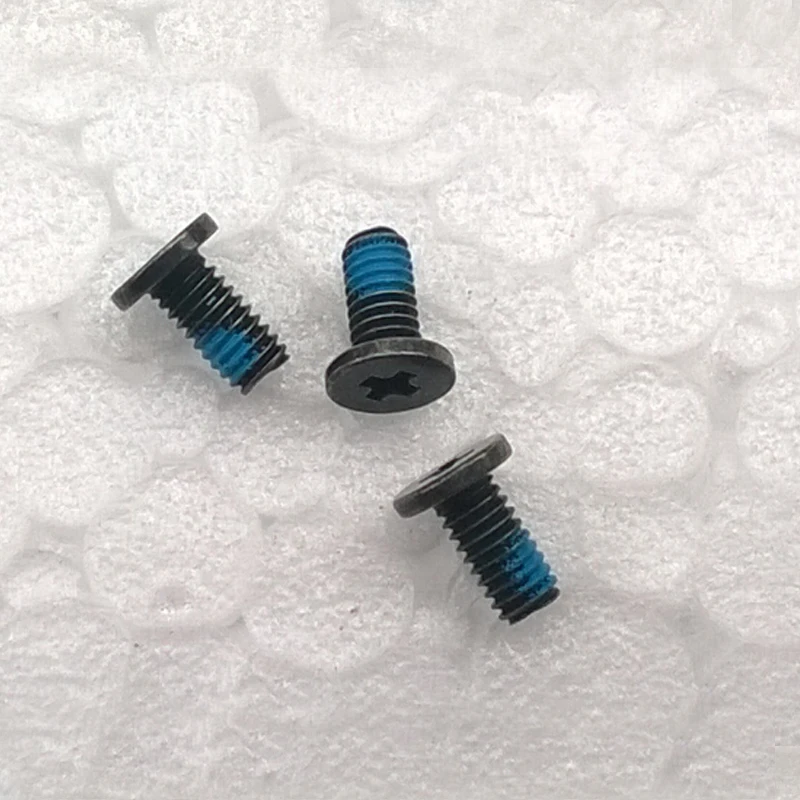 M2.5 × 5 mm Laptop Screw