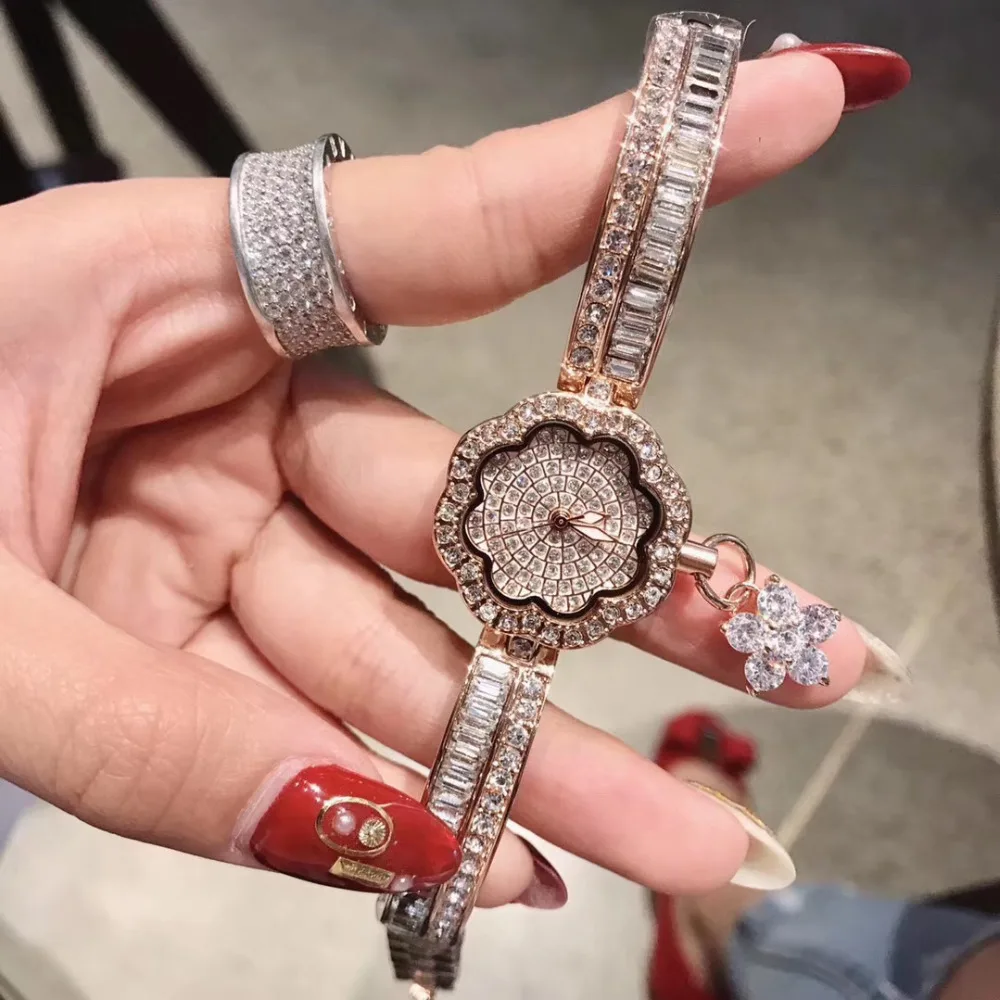 Ultra Thin Women Bracelet Watches Luxury Full Crystals Fashion Watch Rhinestone Flower Tassel Wrist watch Romantic Floral Case