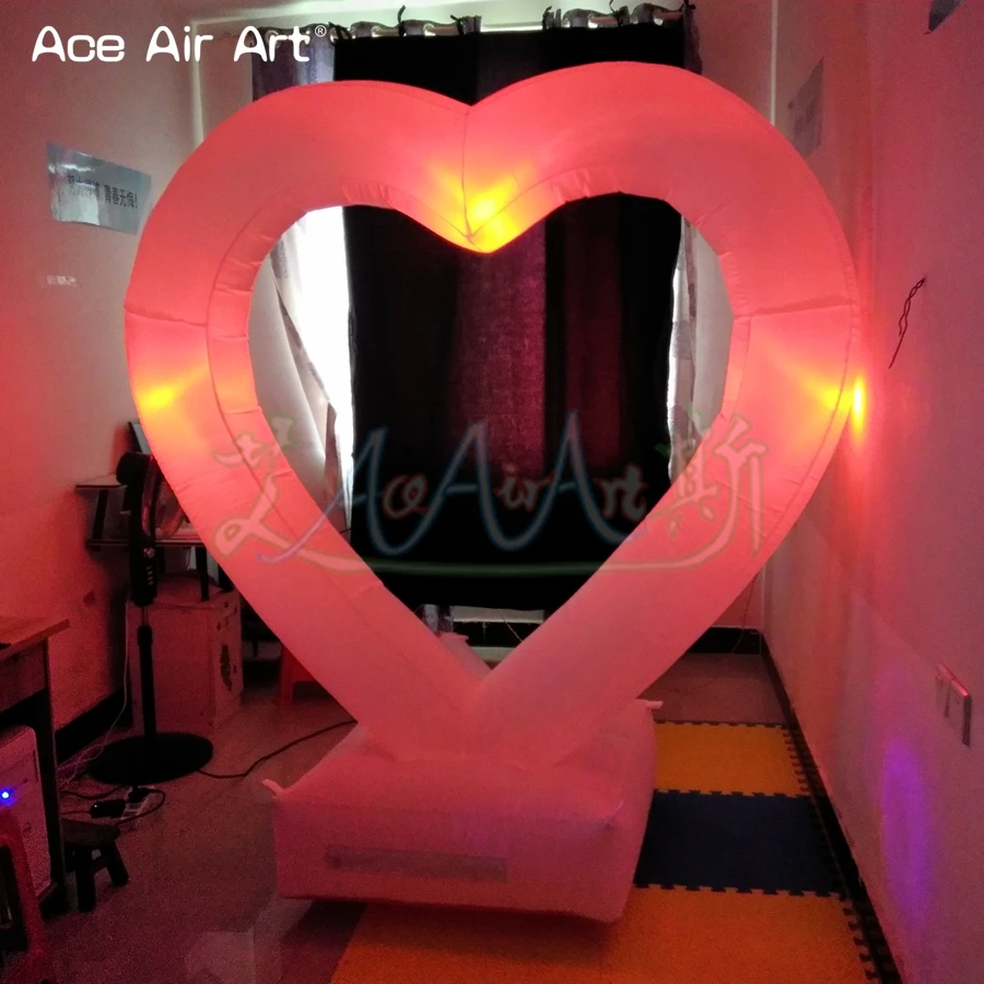 Factory Directly Wedding Decoration White Fabric Inflatable Heart Model LED with Free 130 W Fan 3 PCS Lights for Valentine