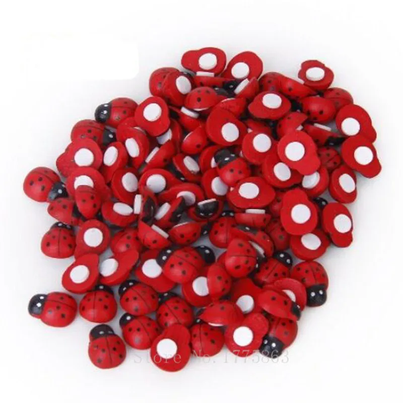 50Pcs Red Painted Wood Ladybug Craft Ornament for Scrapbooking 11*9mm  7NK07