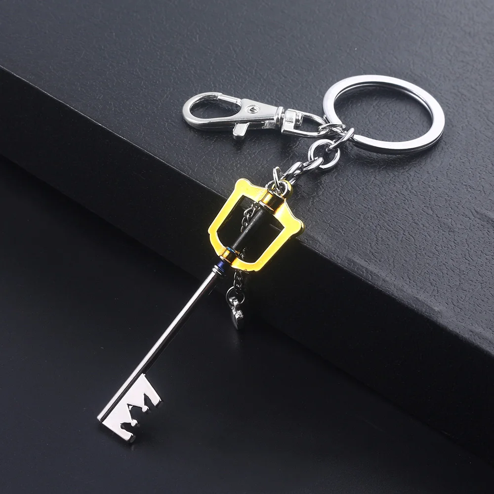 Kingdom Hearts Sora Keyblade Keychain Key Shape Weapon Pendant Key Chain for Women Men Choker Keyring Souvenir Jewelry Gift