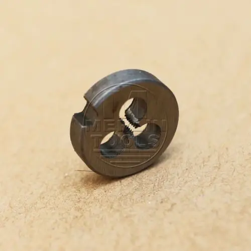 M1.4 x 0.3 미터법 오른손 다이