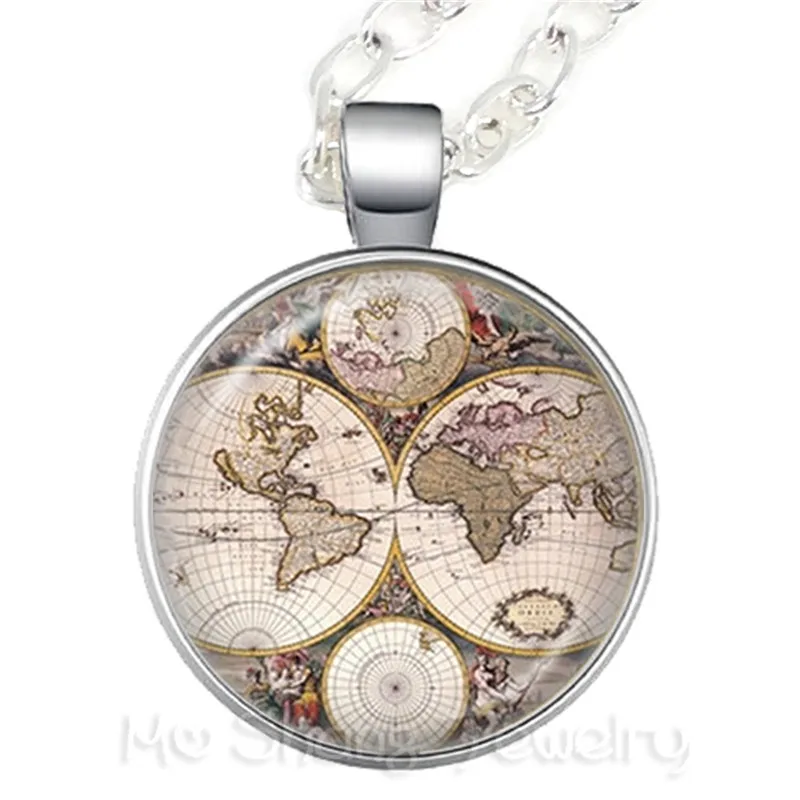 World Travel Adventurer Necklace Unique Design Vintage World Map Pattern Pendant  Gift For Friends Sweater chain