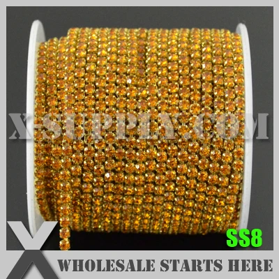 

SS8 CLOSE Rhinestone Cup Chain, Topaz Rhinestone in Gold Chain X1118