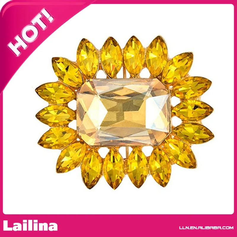 

fashion Style Rhinestone Flowers Shape Flower Brooch Vivid Flowers Brooch Pins