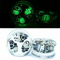 2pcs Glow In The Dark 3D Skull Ear Plugs And Tunnels Acrylic Luminous Saddle Ear Expander Gauges Piercing Expansores De La Oreja