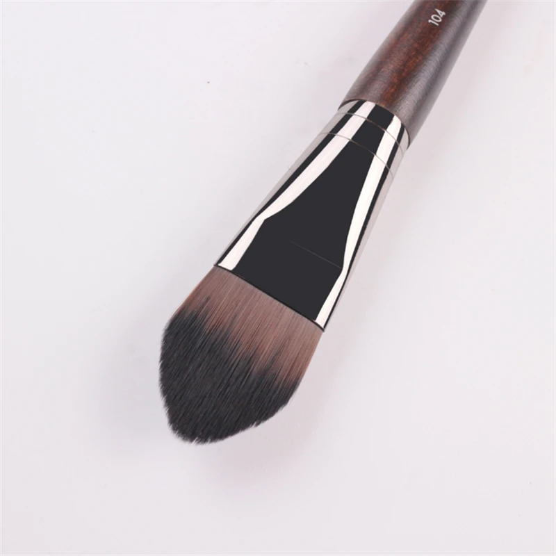 Small Foundation Brush #104 Natural Wood Handle Straight Wavy Tip Head Flat Mask Brush Liquid Foundation BB Cream Cosmetic Brush