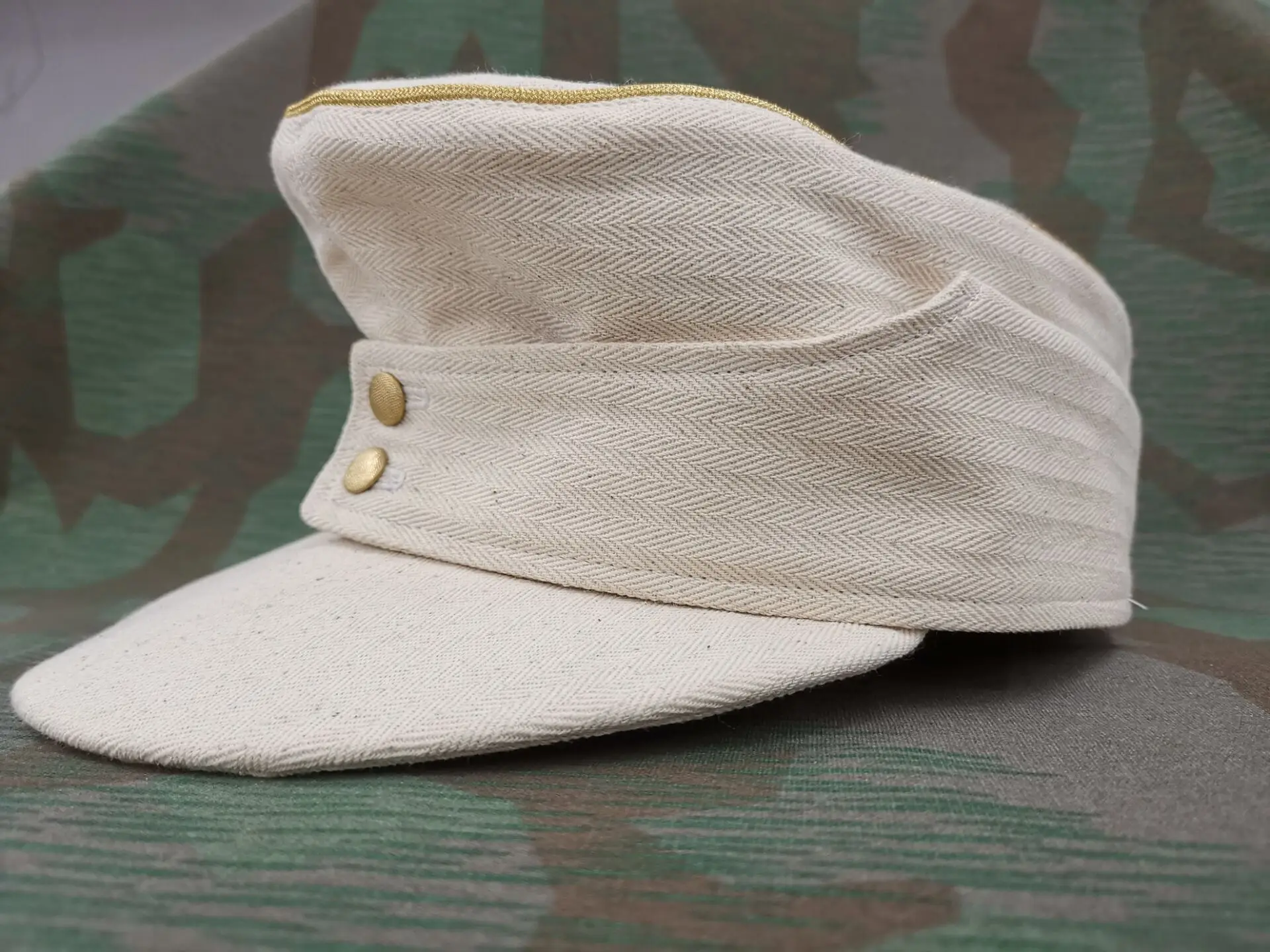 WW2 E.M.D German  .M43 Officer hat .  HBT