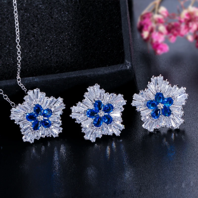 CWWZircons Brand Ladies Fashion Jewelry AAA Cubic Zirconia Snow Flower Pendant Necklace Earring Sets for Women Gift T208