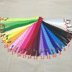 5 pz 3 #25 CM 24 Colori del merletto di Nylon Coil Cerniere Tailor Strumenti di Cucito Accessori Per L'abbigliamento FAI DA TE cremalleras costura