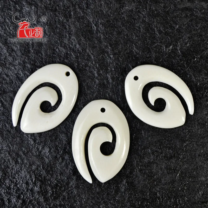 3PCS Handmade Carved Yak Bone Spiral  Maori Pendant New Zealand Style Bone white Beads DIY Jewelry Accessory 33mmX22mm