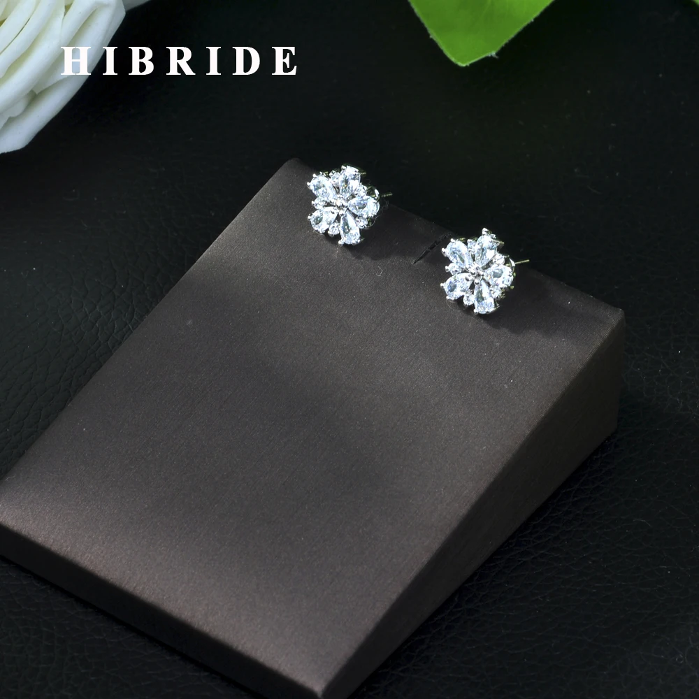 

HIBRIDE Design Right And Left Asymmetric Design New Fashion Brand Big Cubic Zirconia Ear Stud Flower Earrings For Women E-221