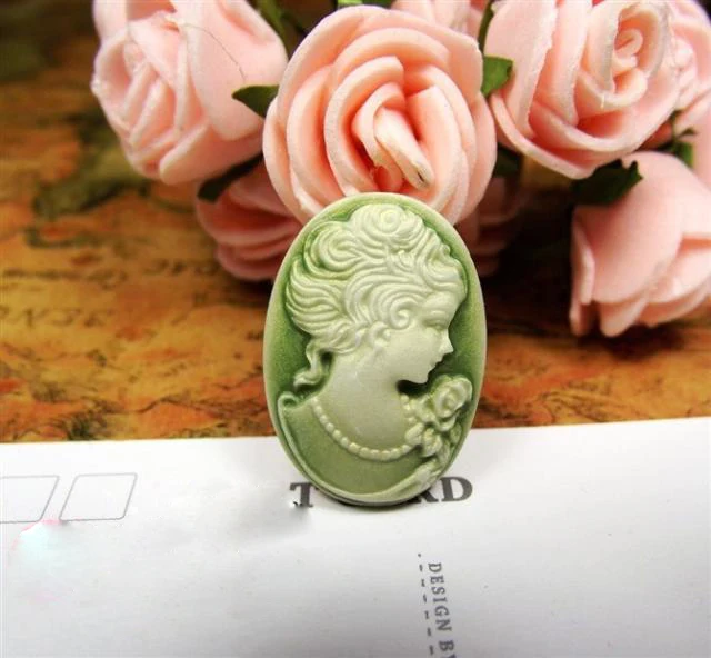 

Free ship!!! 100pcs/lot Vintage Green color resin Cameos Lady Portrait Cabochons Cameos 18*25mm